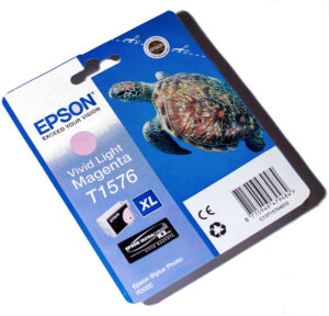 Картридж Epson C13T15764010